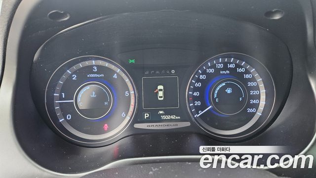 Hyundai Grandeur 2016 — photo 13