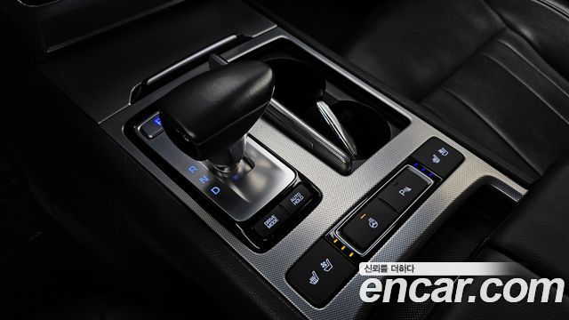 Genesis G80 2017 — photo 9