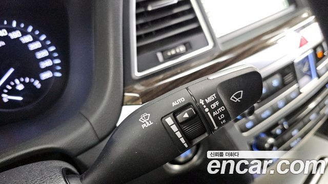 Genesis G80 2017 — photo 18