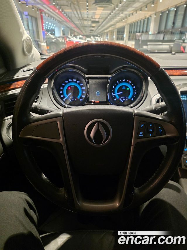 Chevrolet Korea Alpheon 2012 — photo 12