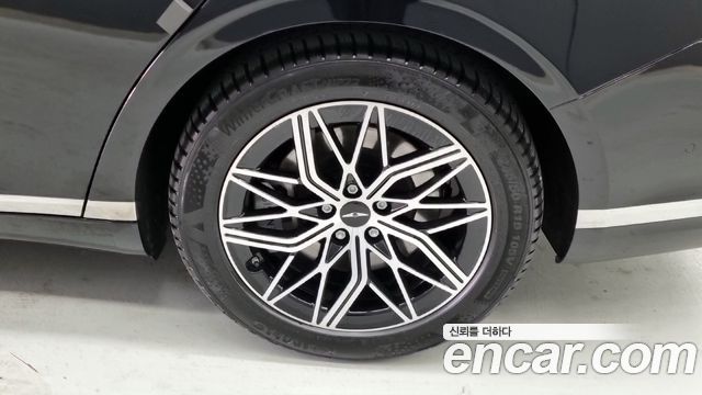 Genesis G90 2023 — photo 5