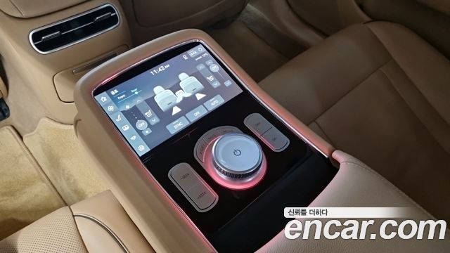 Genesis G90 2023 — photo 12