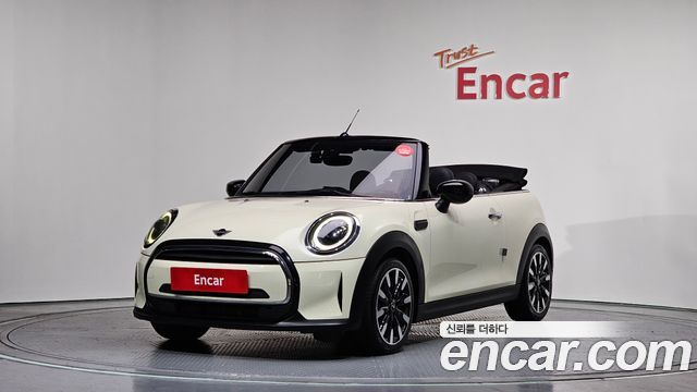 Mini Cooper Convertible 2022 — photo 1