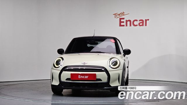 Mini Cooper Convertible 2022 — photo 3