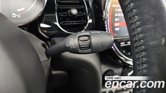 Mini Cooper Convertible 2022 — photo 18