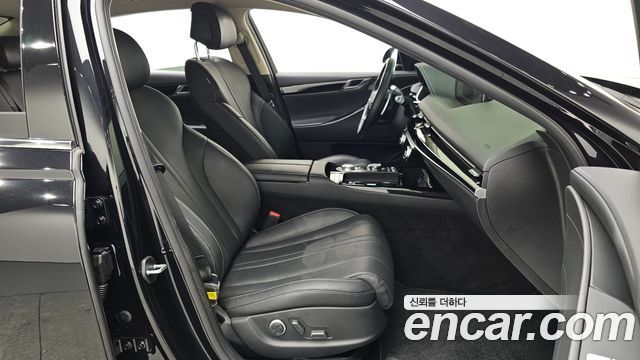 Genesis G80 2023 — photo 11