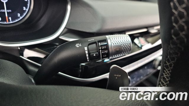 Genesis G80 2023 — photo 18