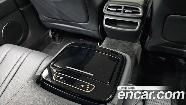 Genesis G80 2023 — photo 19