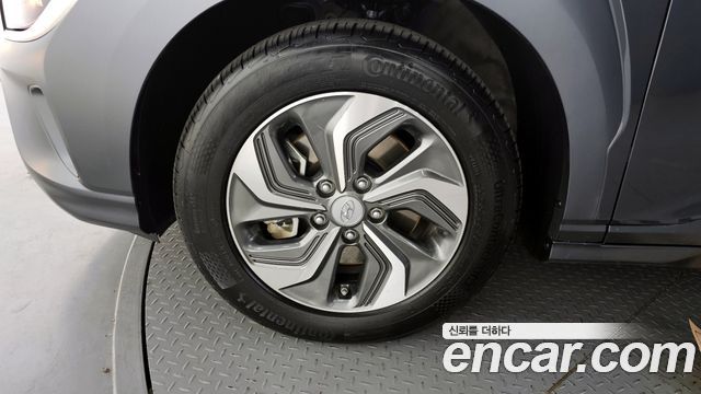 Hyundai Kona 2022 — photo 5