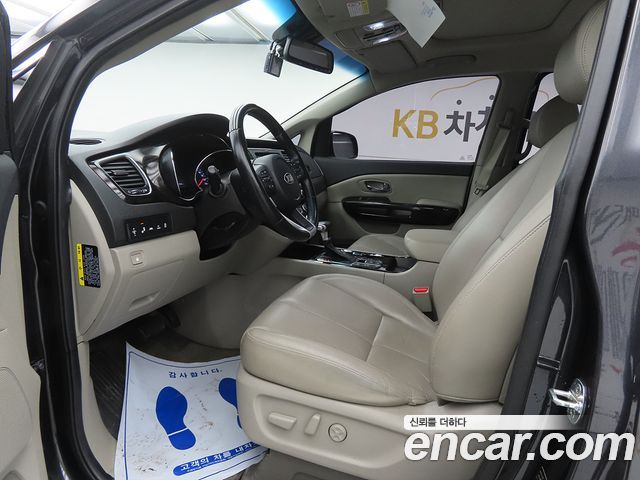 Kia Canival 2019 — photo 5