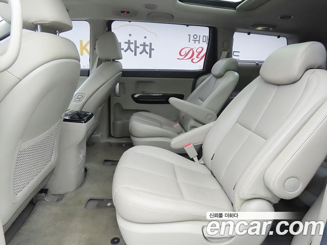 Kia Canival 2019 — photo 6