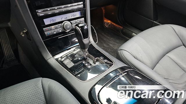 Kia OPIRUS 2010 — photo 9