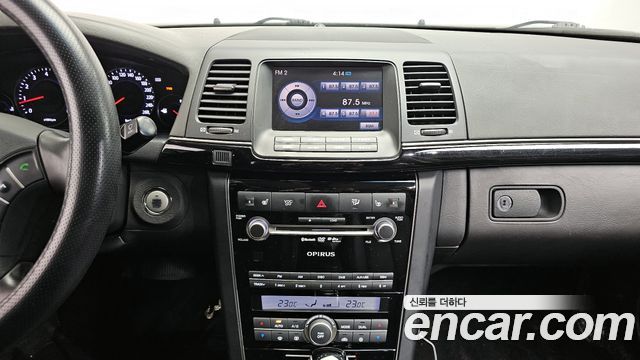 Kia OPIRUS 2010 — photo 15