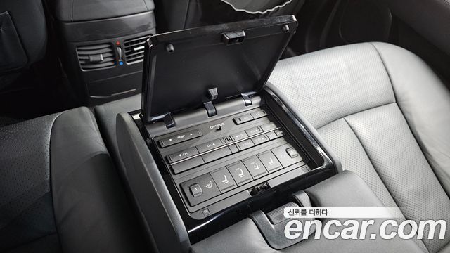 Kia OPIRUS 2010 — photo 19