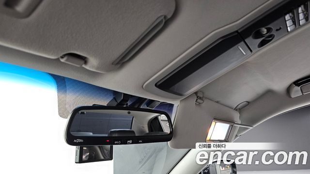 Kia OPIRUS 2010 — photo 20