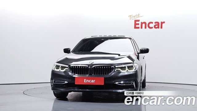 BMW 5-Series 2018 — photo 3