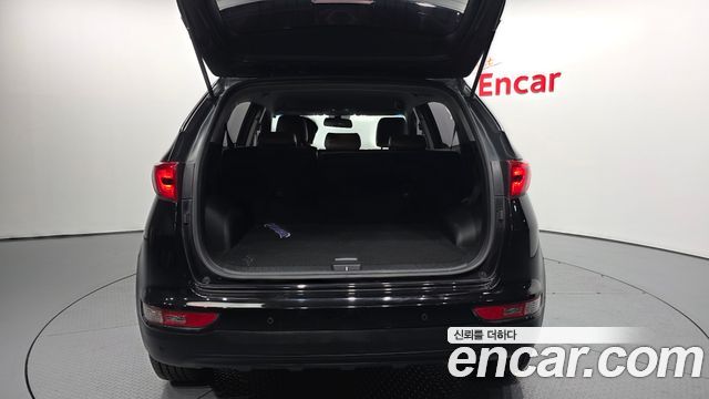 Kia Sportage 2018 — photo 19