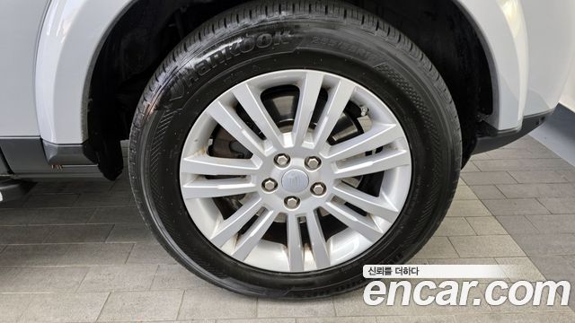 Land Rover Discovery 2016 — photo 5