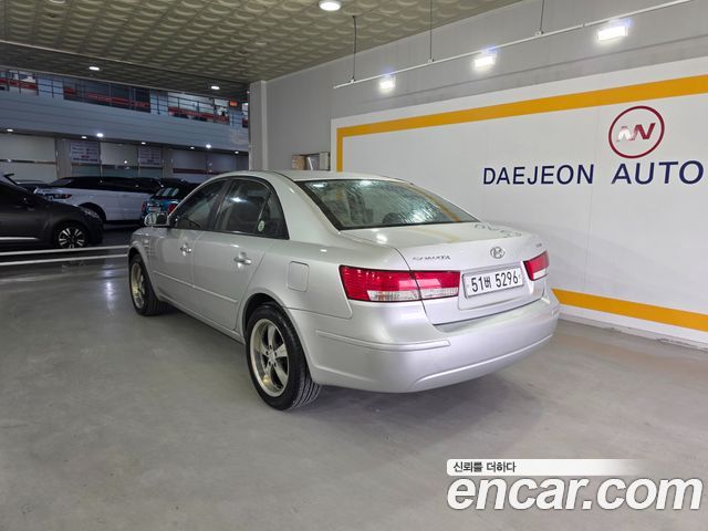 Hyundai Sonata 2010 — photo 3
