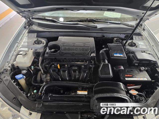 Hyundai Sonata 2010 — photo 16