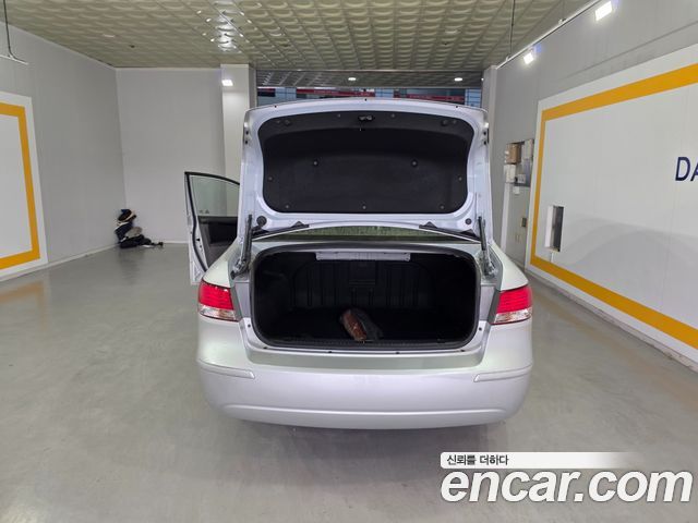 Hyundai Sonata 2010 — photo 17