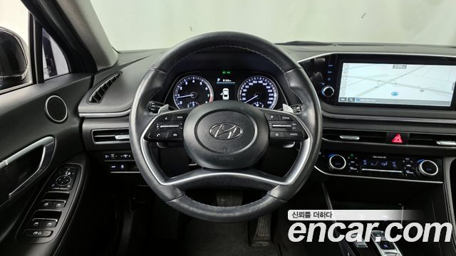 Hyundai Sonata 2022 — photo 13