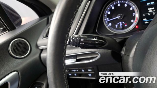 Hyundai Sonata 2022 — photo 18