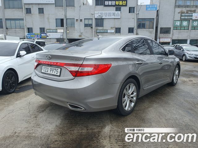 Hyundai Grandeur 2011 — photo 4
