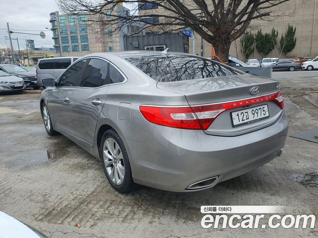 Hyundai Grandeur 2011 — photo 6