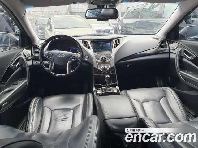 Hyundai Grandeur 2011 — photo 7