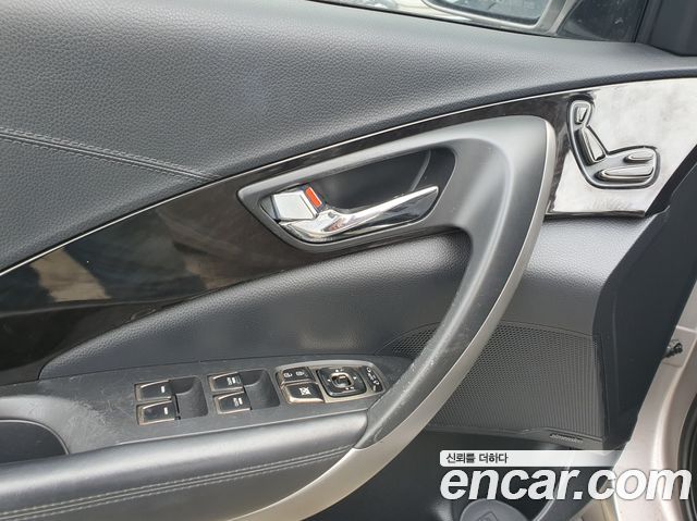 Hyundai Grandeur 2011 — photo 18