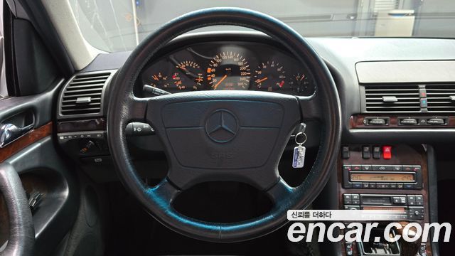 Mercedes-Benz S-Class 1997 — photo 13