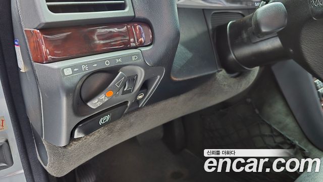 Mercedes-Benz S-Class 1997 — photo 15
