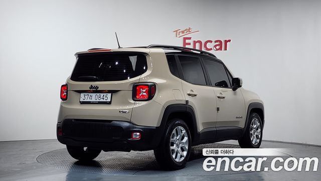 Jeep Renegade 2016 — photo 2