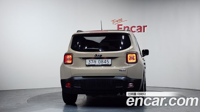 Jeep Renegade 2016 — photo 4