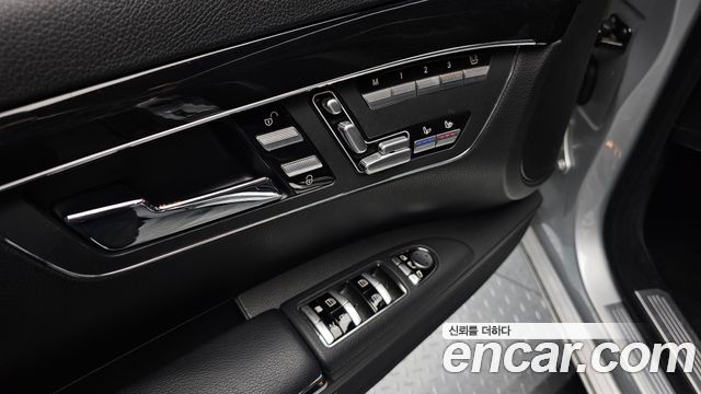 Mercedes-Benz S-Class 2012 — photo 16