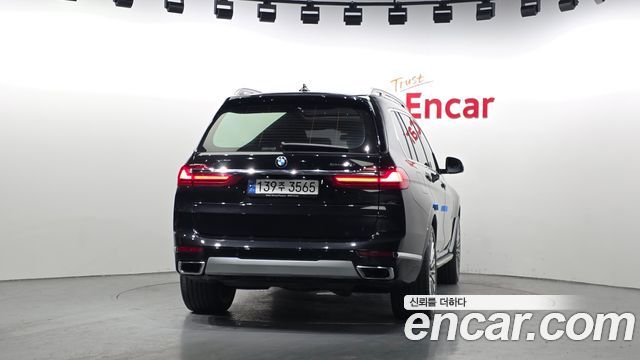 BMW X7 2022 — photo 4