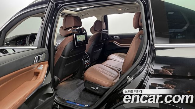 BMW X7 2022 — photo 11