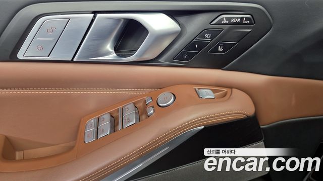 BMW X7 2022 — photo 14