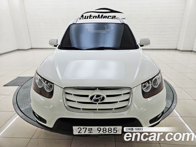 Hyundai Santafe 2011 — photo 1