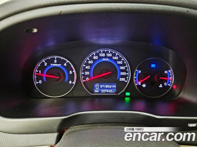 Hyundai Santafe 2011 — photo 8
