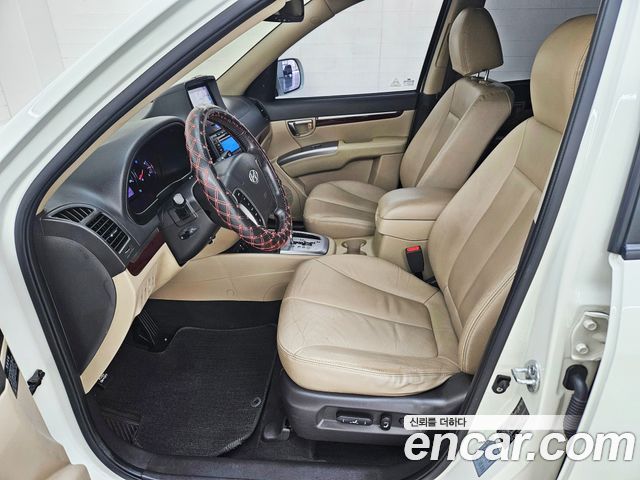 Hyundai Santafe 2011 — photo 11