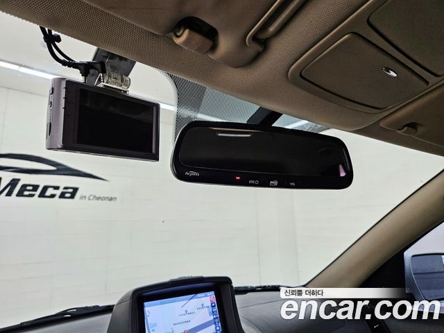 Hyundai Santafe 2011 — photo 17