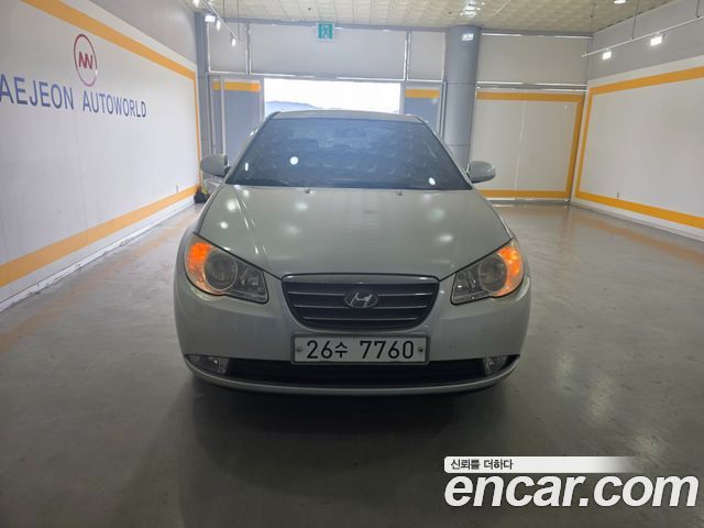 Hyundai AVANTE 2009 — photo 1