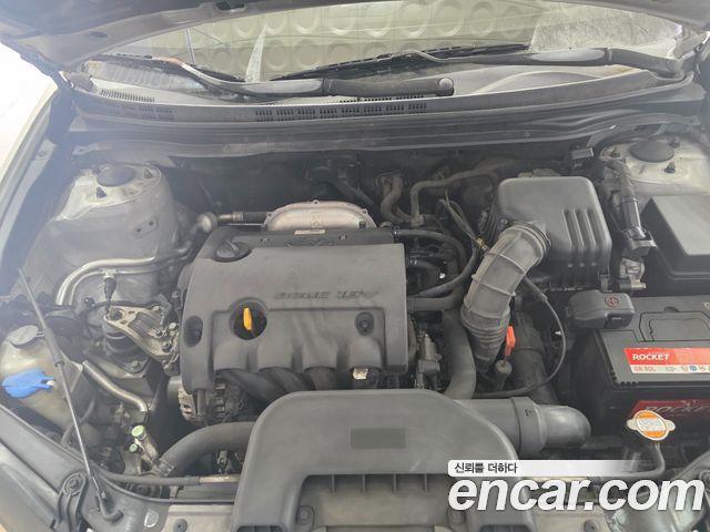 Hyundai AVANTE 2009 — photo 15
