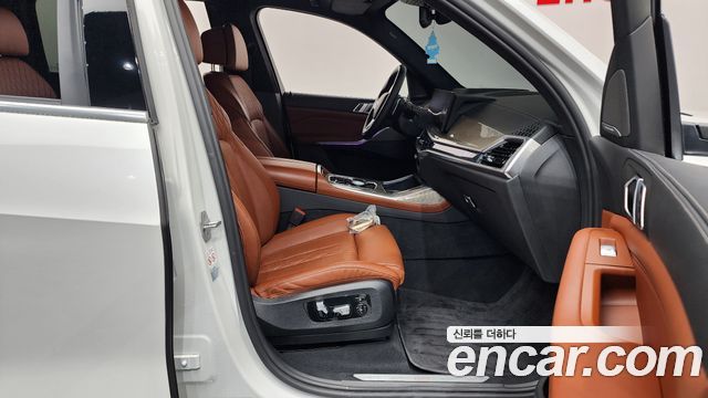 BMW X7 2023 — photo 11