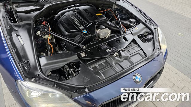 BMW 6-Series 2012 — photo 6