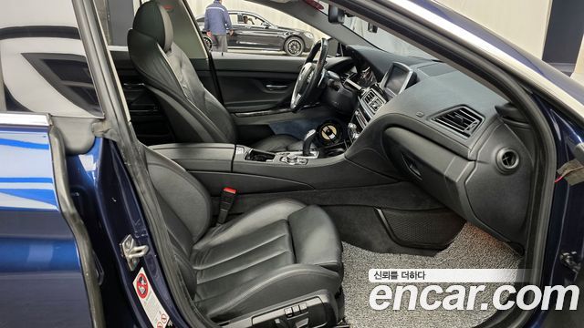 BMW 6-Series 2012 — photo 11
