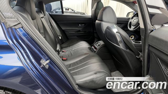 BMW 6-Series 2012 — photo 12