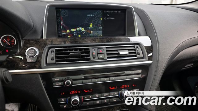 BMW 6-Series 2012 — photo 14